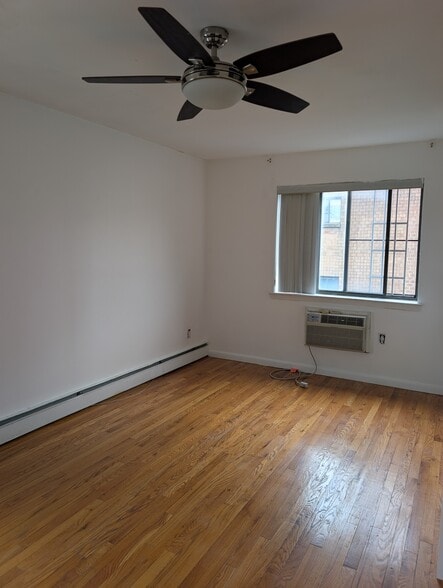 Building Photo - 15040 Tahoe St