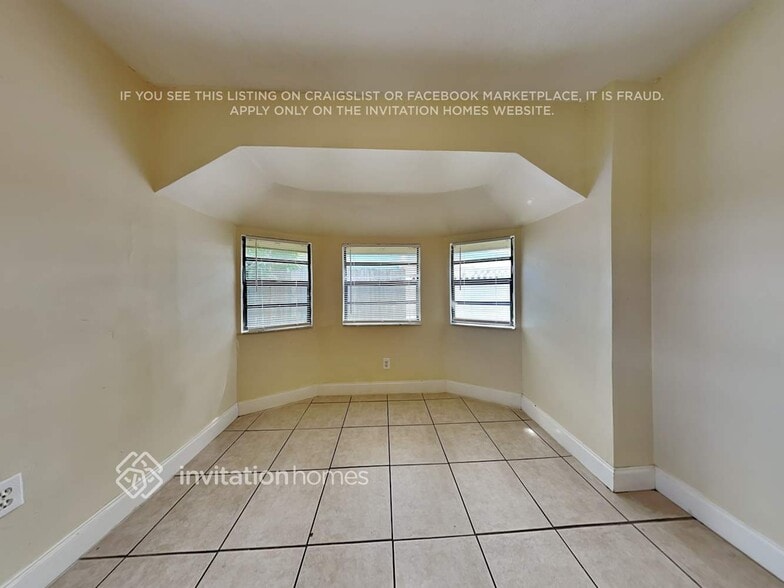 Building Photo - 591 Sioux Rd