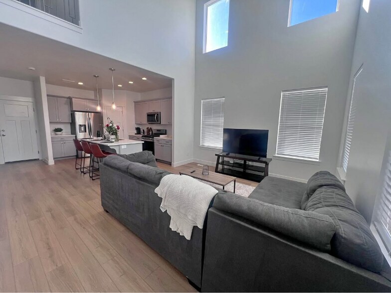 Primary Photo - 3695 Big Horn Dr