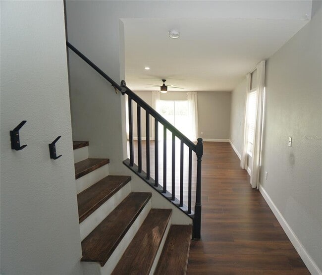 Building Photo - 7827 Carriage Pointe Dr