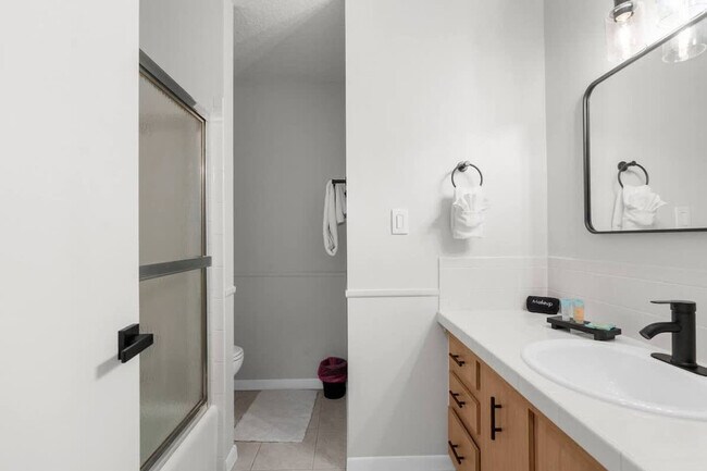 Building Photo - 31178 Park Ridge Dr