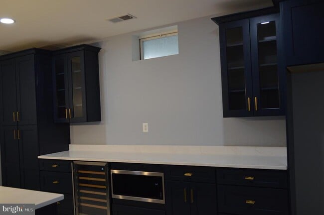 Building Photo - 43308 Barnstead Dr