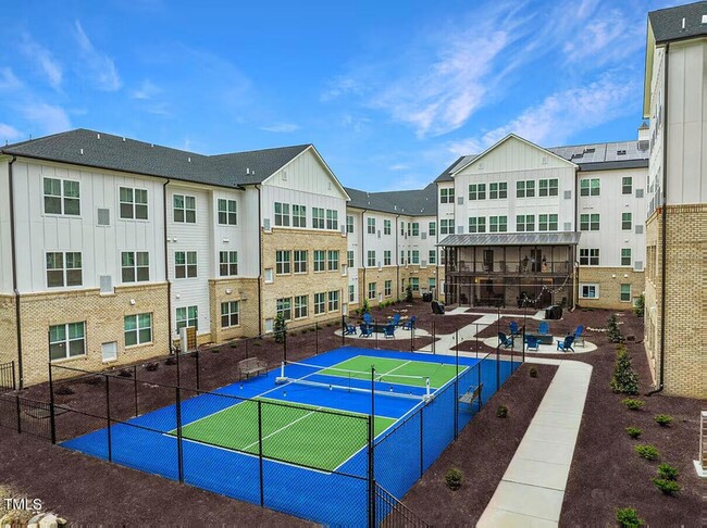Building Photo - 1001 Mulford Ct