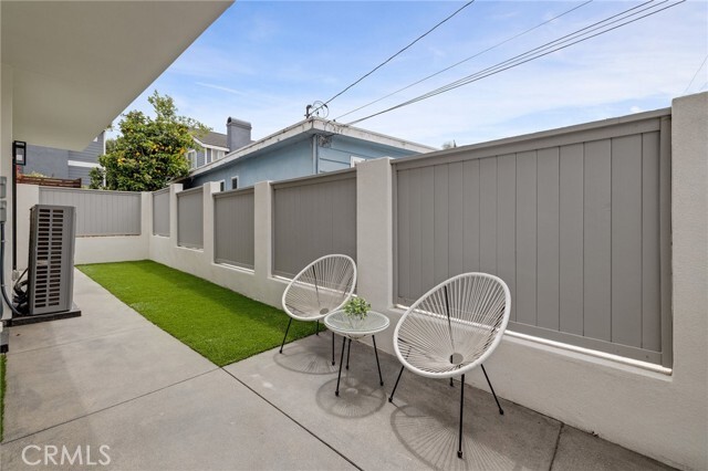 Building Photo - 201 S Juanita Ave