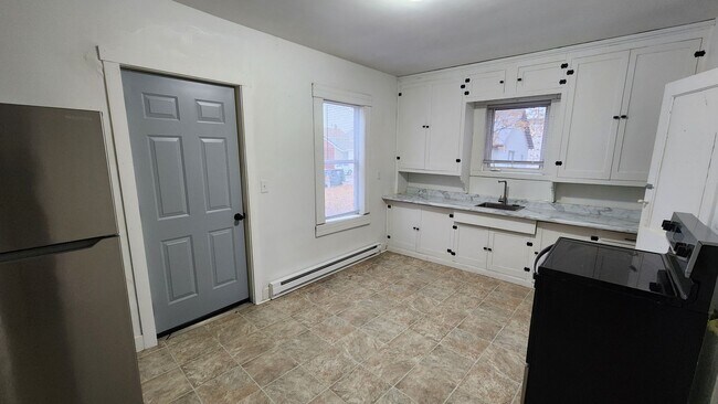 Building Photo - nre917