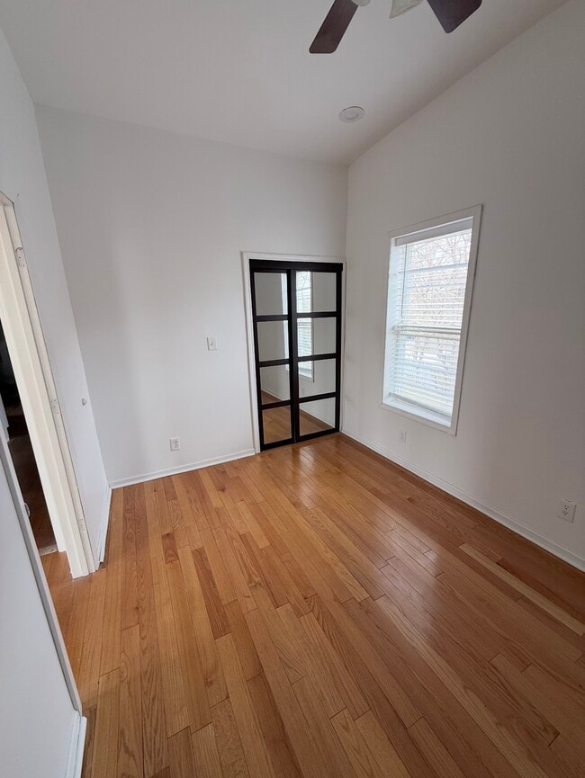 Building Photo - Singleton Multifamily Building