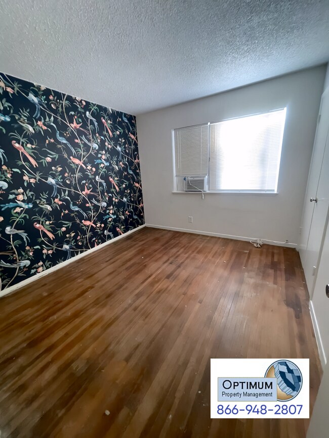 Building Photo - Summer-Ready Pool Home in Pomona