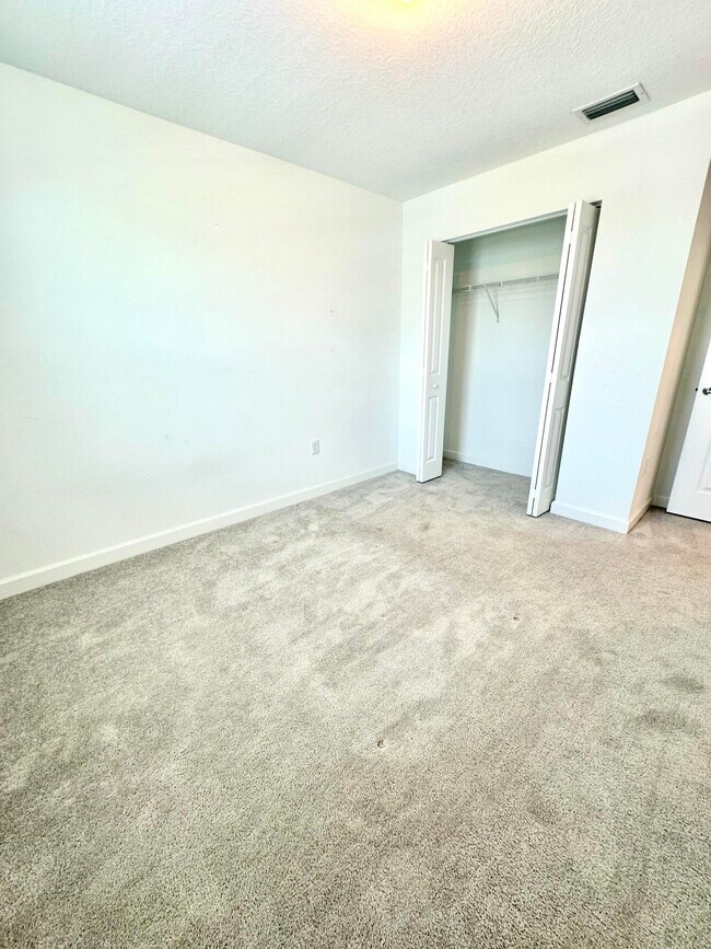 Building Photo - 4518 Dow Ln