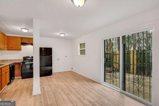 Building Photo - 1903 Whitehall Forest Ct SE