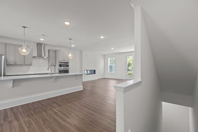 Building Photo - Gorgeous New Construction!  Updated Kitche...