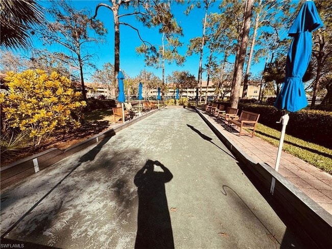 Building Photo - 5975 Bloomfield Cir