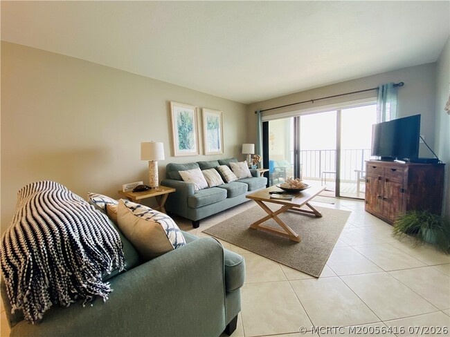Building Photo - 9400 S Ocean Dr