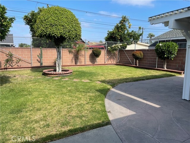 Building Photo - 6221 San Rafael Dr