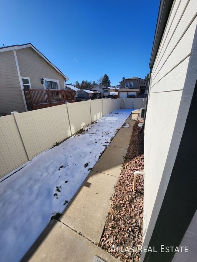 Building Photo - 13356 Albion Cir