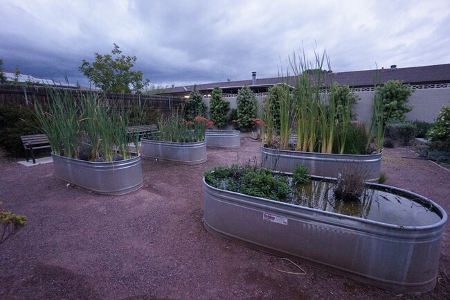 Building Photo - 2 Story Home 3 bedroom 2.5 bath in Glendora