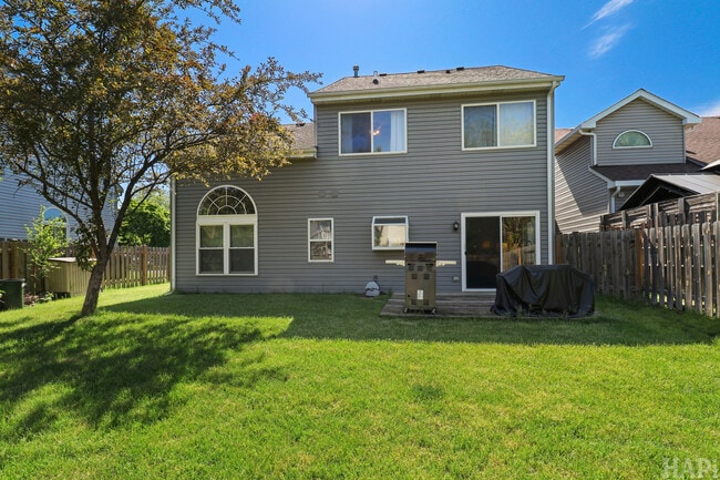 Building Photo - 67 Rustic Ln