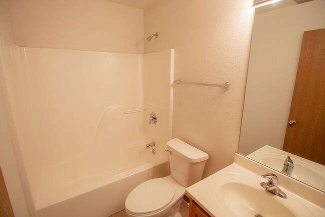 Building Photo - 1426 Greensboro Dr