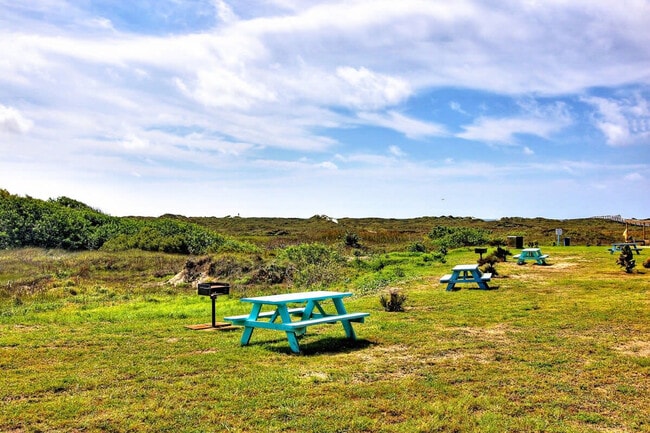 Building Photo - 602 Sea Breeze Ln