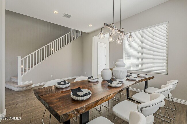 Building Photo - 3310 E Los Gatos Dr