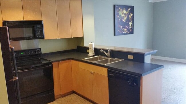 Building Photo - 710 Colorado St