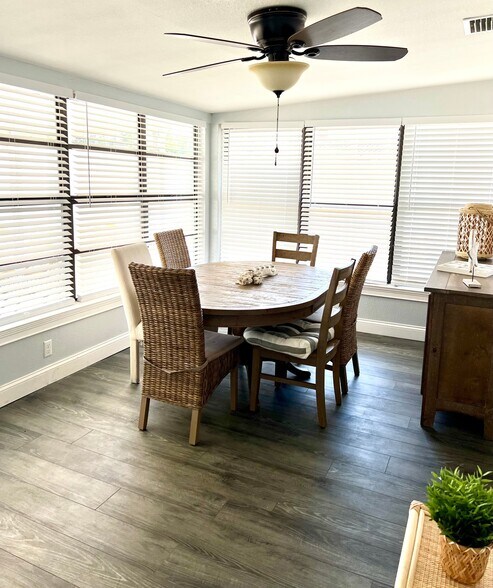 Building Photo - 33 Azalea Dr