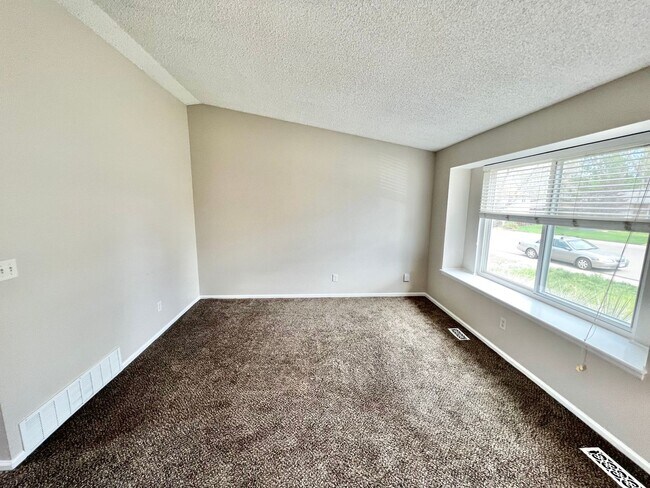 Building Photo - 2336 Arctic Fox Dr