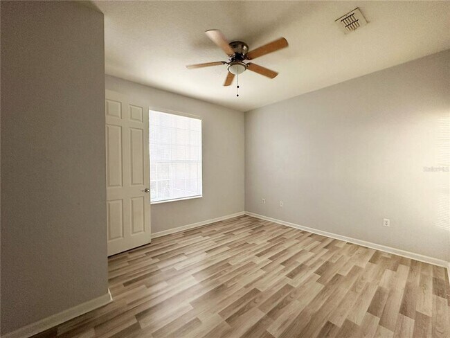 Building Photo - 5048 Shoreway Loop