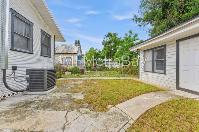 Building Photo - 2914 N 10th St