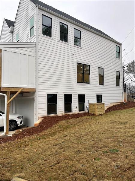 Building Photo - 101 Pearl St