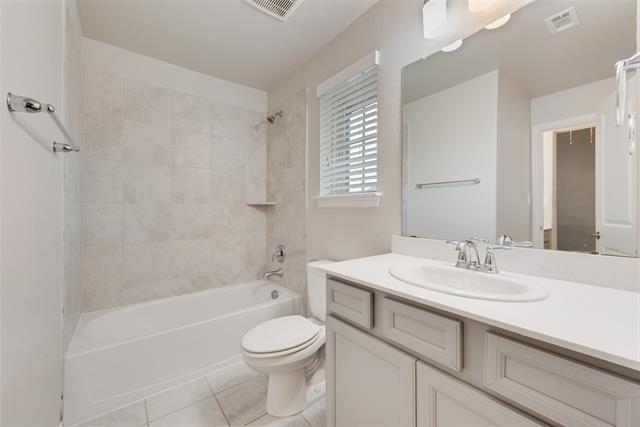 Building Photo - 2617 Walnut Creek Ln