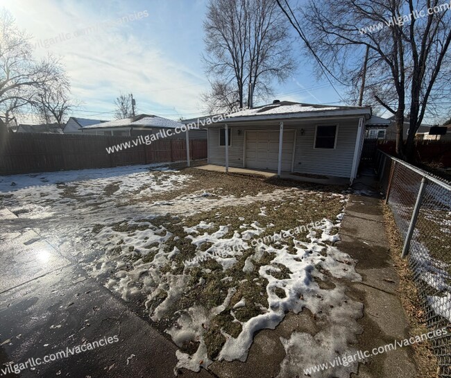 Building Photo - Spacious 4-Bedroom • 2-Bathroom Single-Family Home