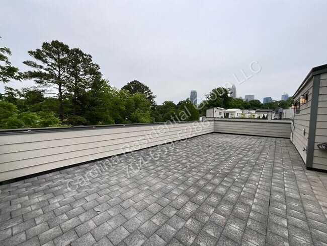 Building Photo - 1012 Westbrook Dr