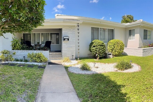 Building Photo - 411 Alesio Ave