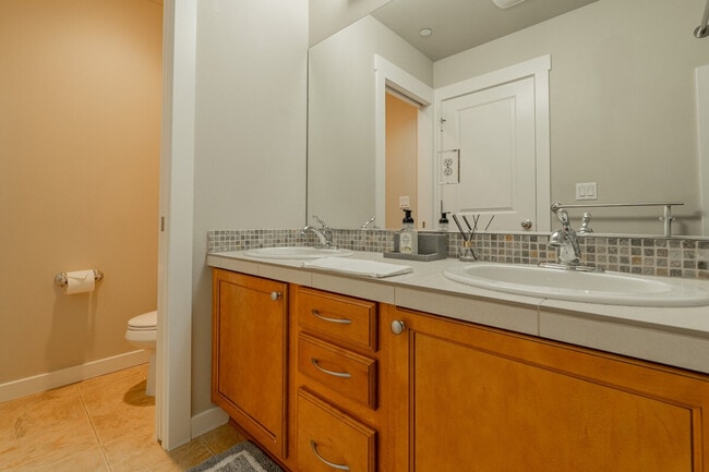 Building Photo - 16009 SE 164th Pl