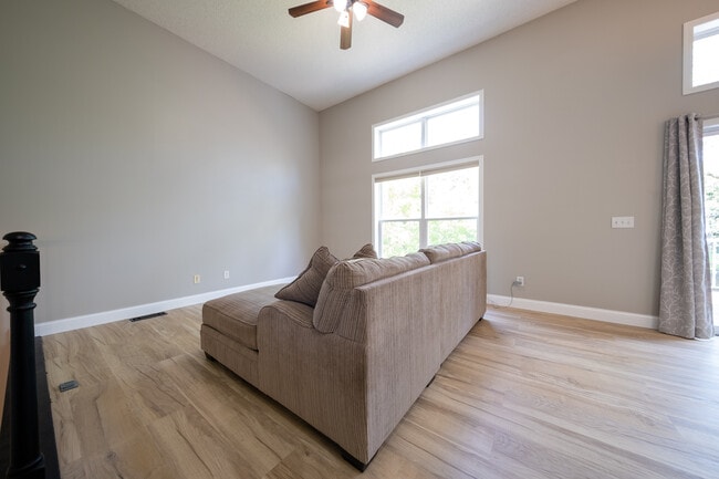 Building Photo - 5008 Bluff Heights Trail SE