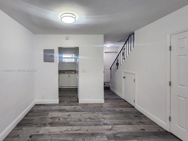 Building Photo - 2460 Taylor St