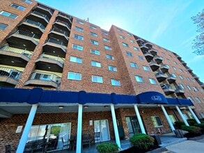 Building Photo - 230 Willard St