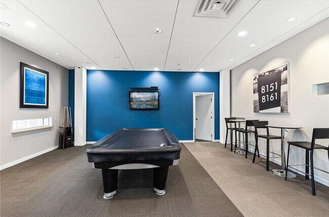 Building Photo - Gorgeous "Reflections" Condo w/ Panoramic Views, Light Rail Station, walk to Mall of America!