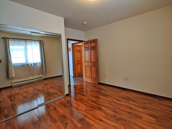 Building Photo - 139