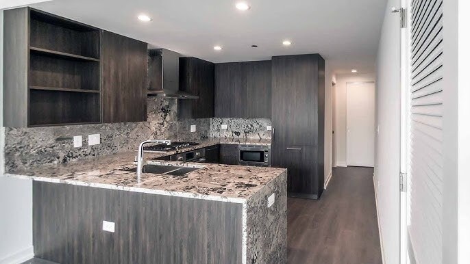 Building Photo - 749 N Hudson Ave