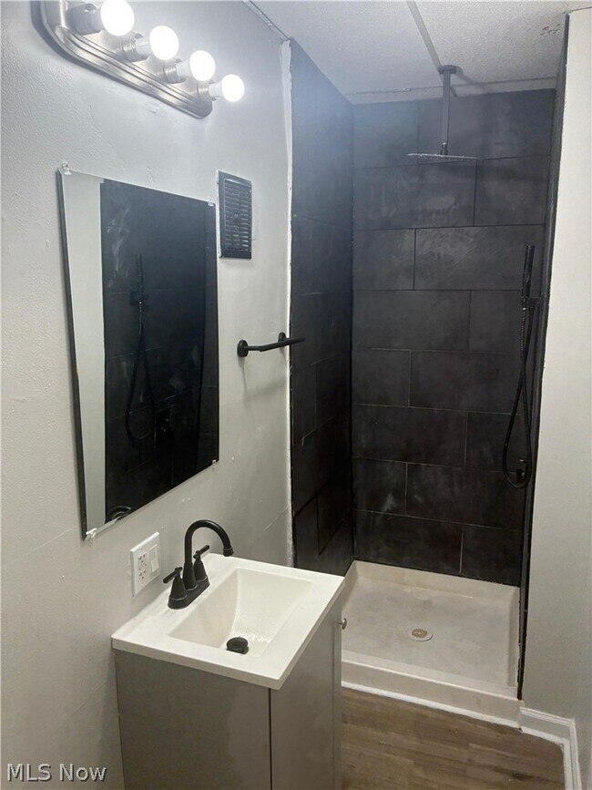 Building Photo - 4106 Lee Rd