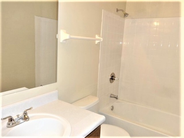 Building Photo - 3725 Lake Mead Dr