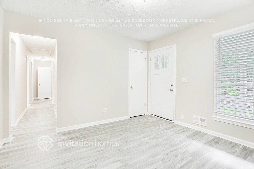 Building Photo - 3086 Tolbert Dr