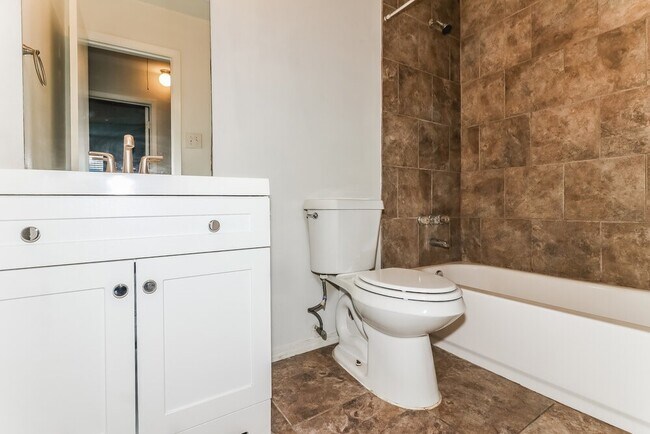 Building Photo - 18714 Andalusian Dr