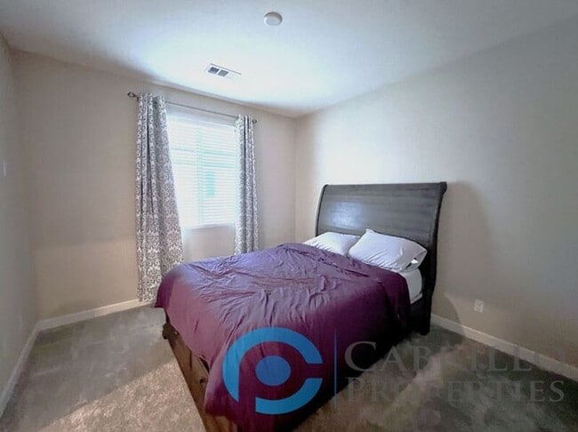 Building Photo - 1840 Mint Ter