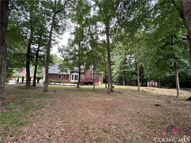 Building Photo - 120 Cedar Springs Pl