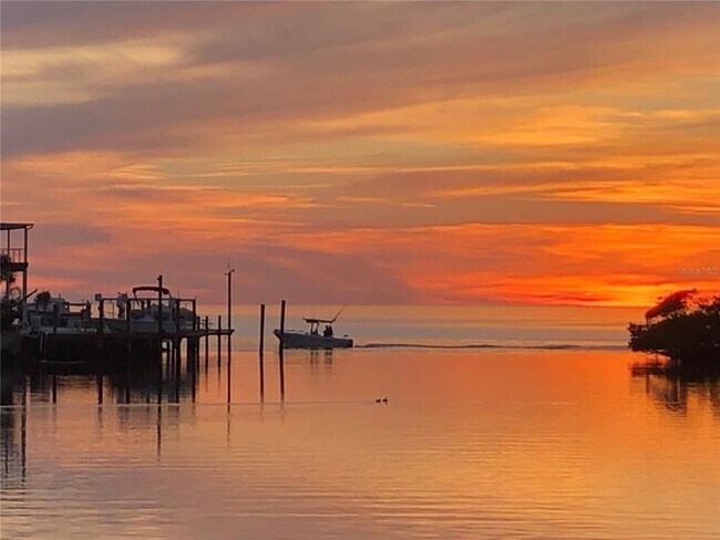 Building Photo - 6009 Sea Ranch Dr