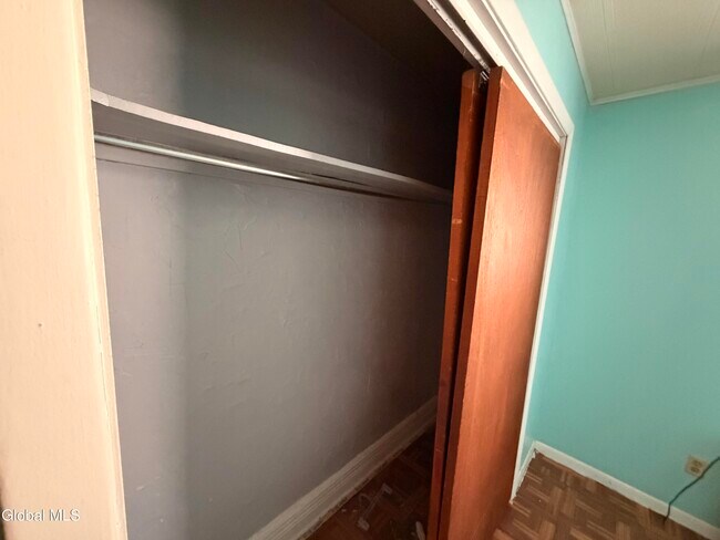 Building Photo - 8 Bayard St