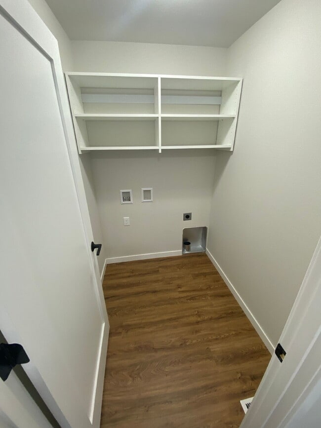 Building Photo - 1553 47th Loop