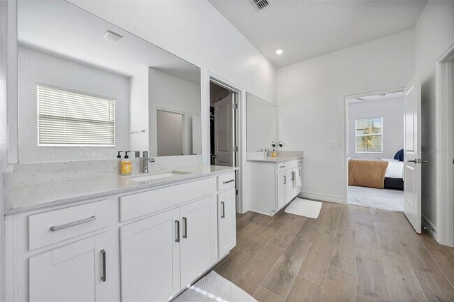 Building Photo - 6834 115th St E